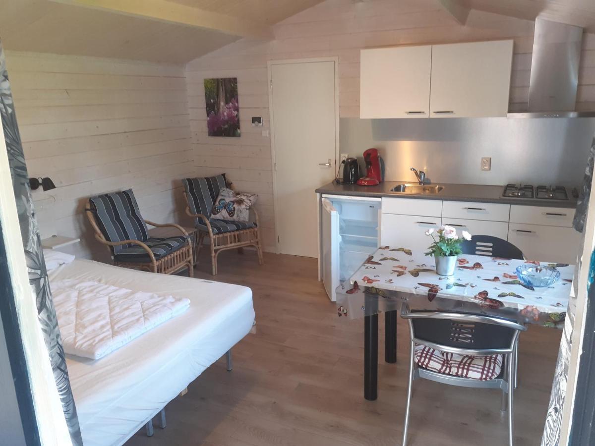 Stellechalets Op Vakantiepark Stelleplas - Heinkenszand Esterno foto